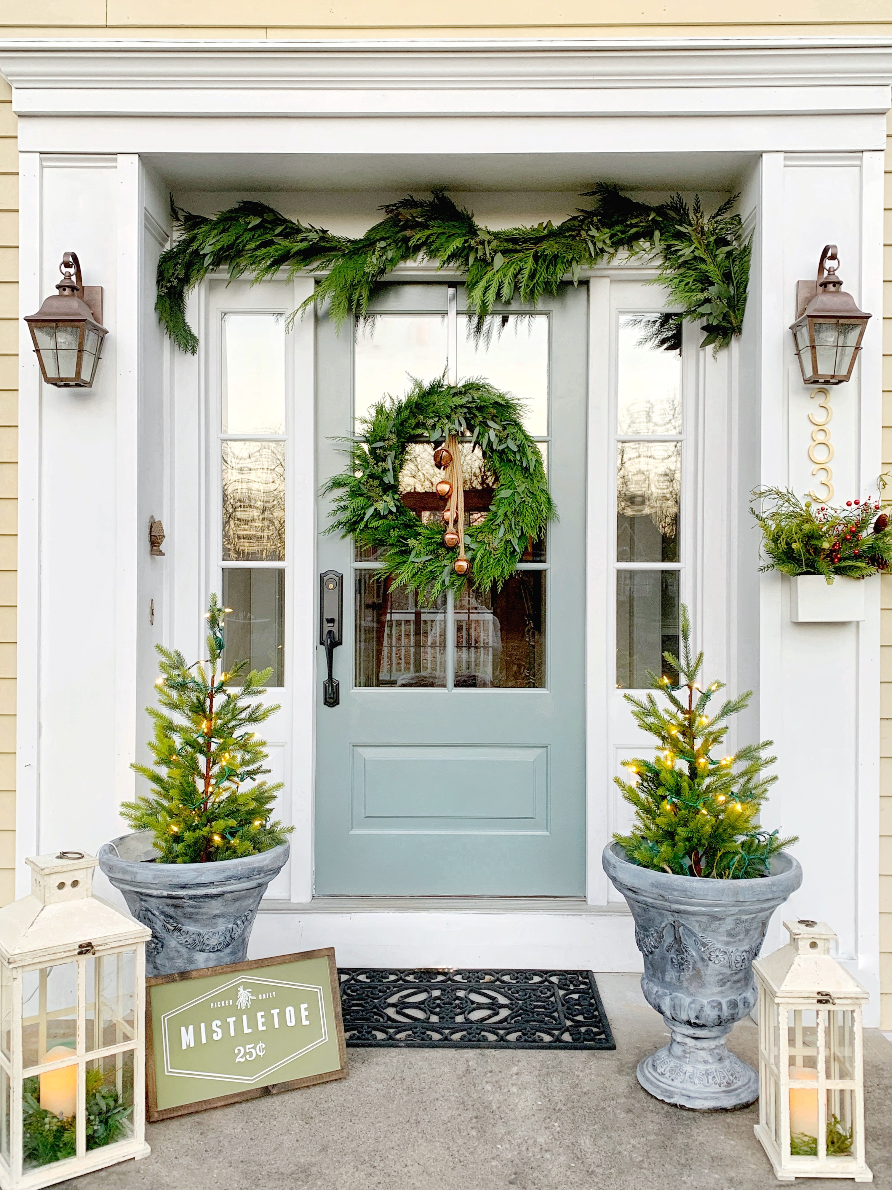 با یک درب فرانسوی شیک، فضای خود را روشن‌تر کنید